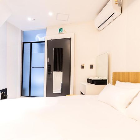 U Stay Myeongdong Seoul Exterior photo